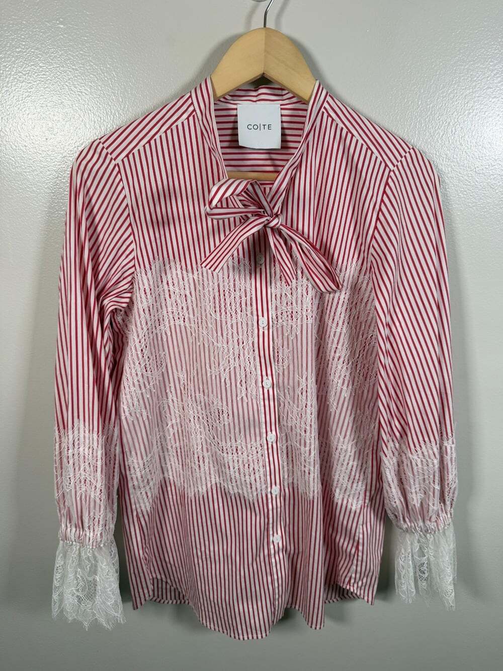 CO|TE Cleope Tie Neck Button Up Shirt Size 40 US 8/10 Red White Striped Lace